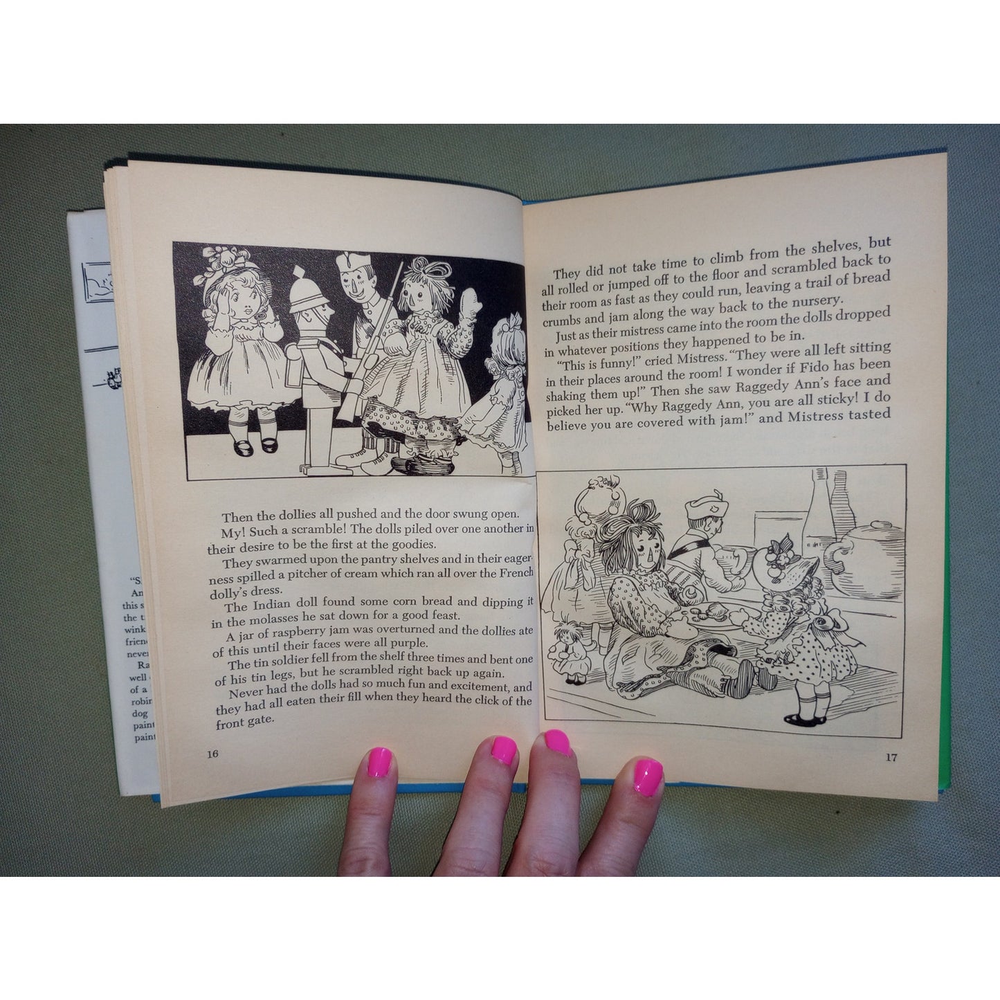 Vintage Children's Book Adventures of Raggedy Ann Beautifully Illustrated HCDJ