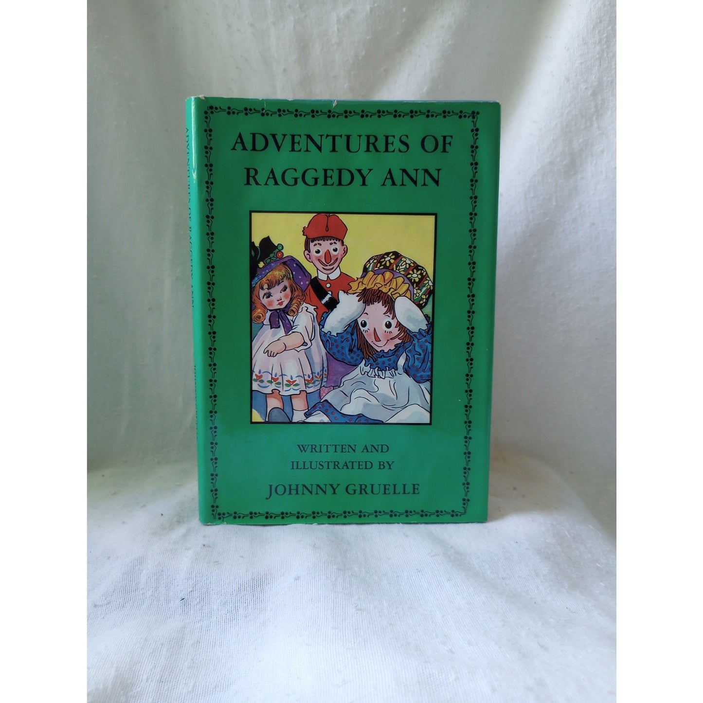 Vintage Children's Book Adventures of Raggedy Ann Beautifully Illustrated HCDJ