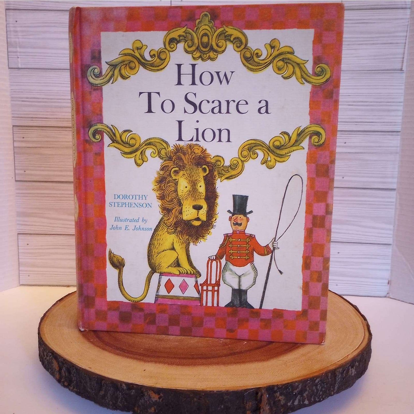 How To Scare a Lion [Dorothy Stephenson, 1965] Vintage Children's Book